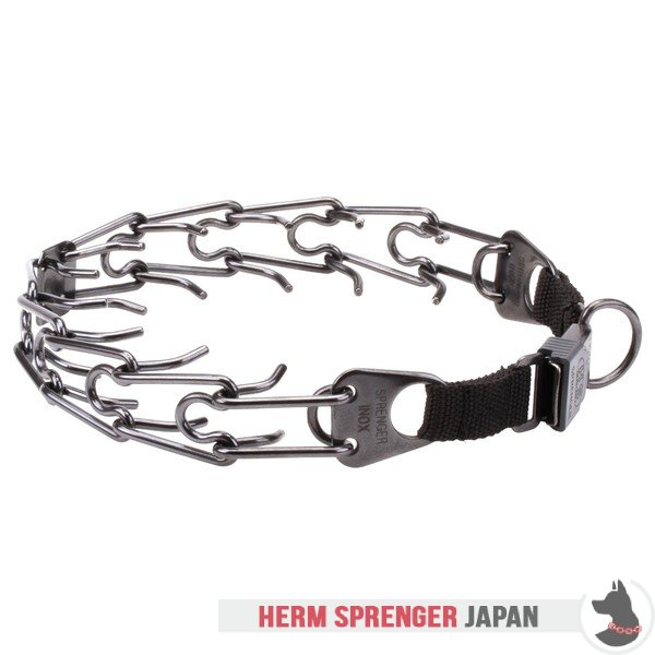 "Black Force" 黒染めステンレス鋼製ピンチ首輪　中心部プレートとクリック・ロック・バックル付き(4 mm x 60 cm)