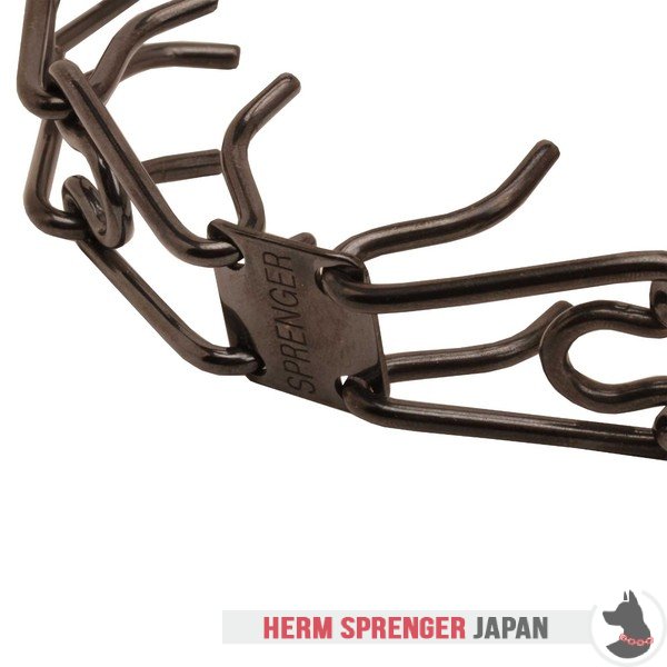 "Dark Delight"の黒いステンレススチール製ピンチカラー　中心部のプレートと組み立てチェーン　(3.2 mm x 58.4 cm)