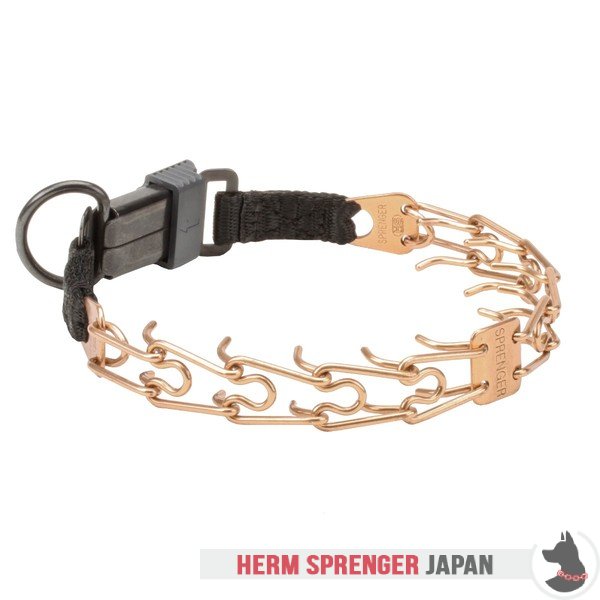 "Comfy Wear" クロガンの犬用ピンチ首輪　中心部プレートとクリック・ロック・バックル付き (2.25 mm x 40.6 cm)